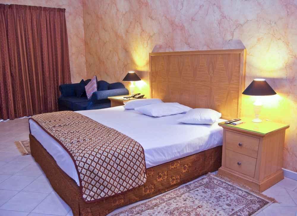 Ramee Hotel Apartments Дубай Экстерьер фото